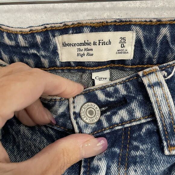 Abercrombie & Fitch A&F THE MOM HIGH RISE Size 25/0 Blue Stonewash CURVE LOVE - Picture 7 of 9